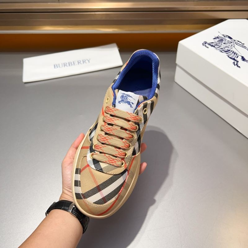 Burberry Low Shoes